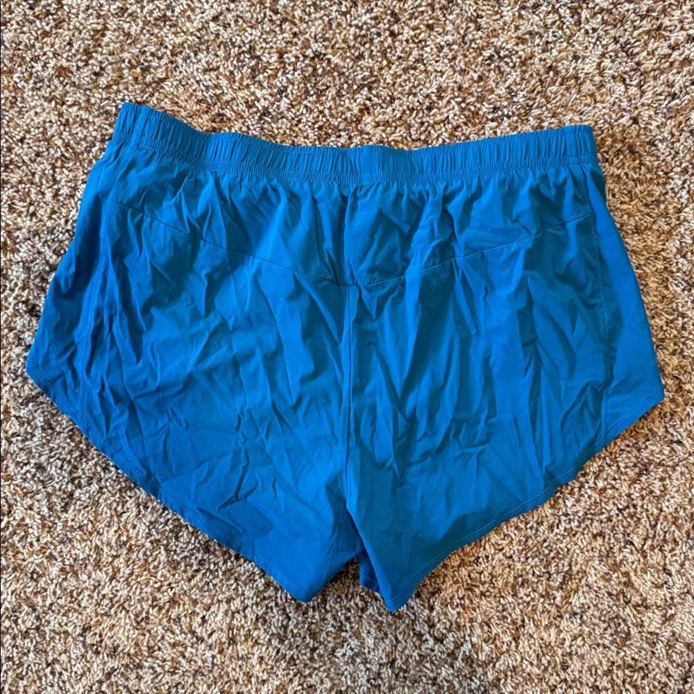 NWOT Oiselle “Pacific” Blue Flyout Shorts, 8 - Picture 4 of 4
